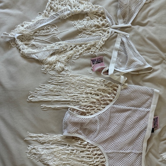 Vienna Bottoms in Net EastNWest Label in White - Picture 3 of 4